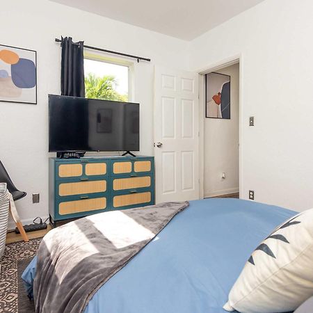 Serene Cottage Retreat, Ideal For Couples & Solo Miami Exterior photo